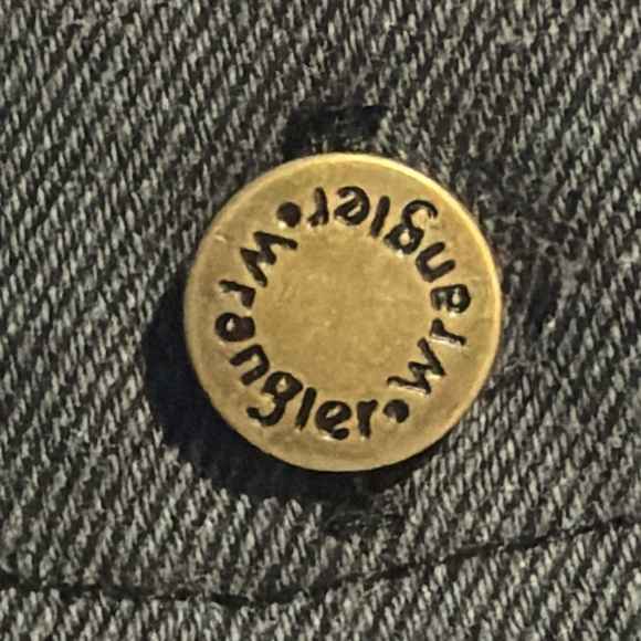 Wrangler Dog Jacket, Denim Dog Vest with Leash Hole Cozy Warm Perfect Dog Outfit - Picture 12 of 16